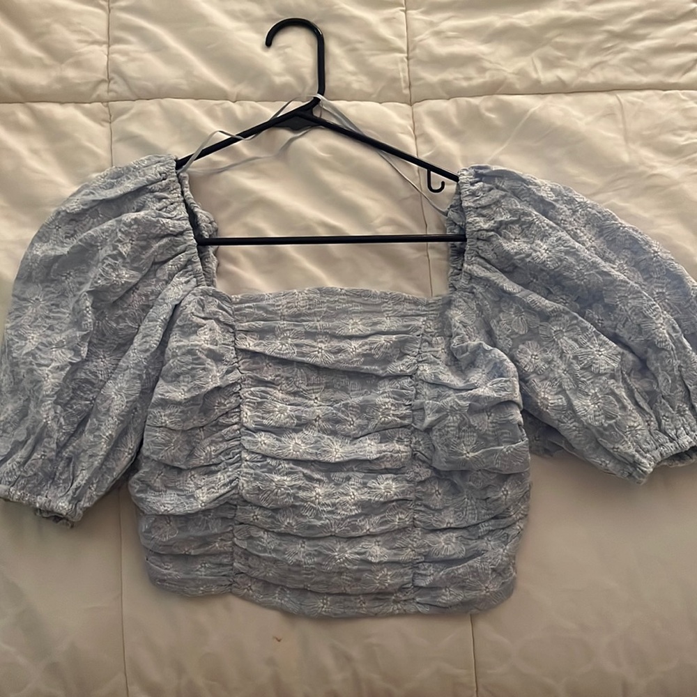 puff sleeve top